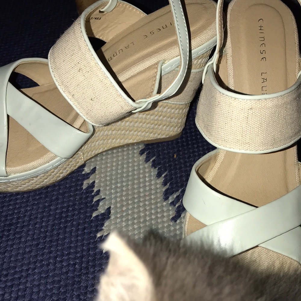 Heels - Picture 2 of 3